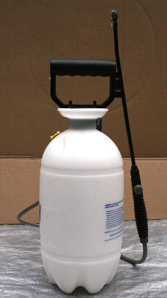 pressure spray bottle